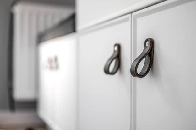 Cabinet Knobs and Handles
