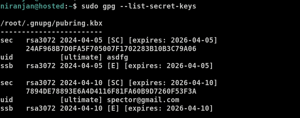 gpg --list-secret-keys 3